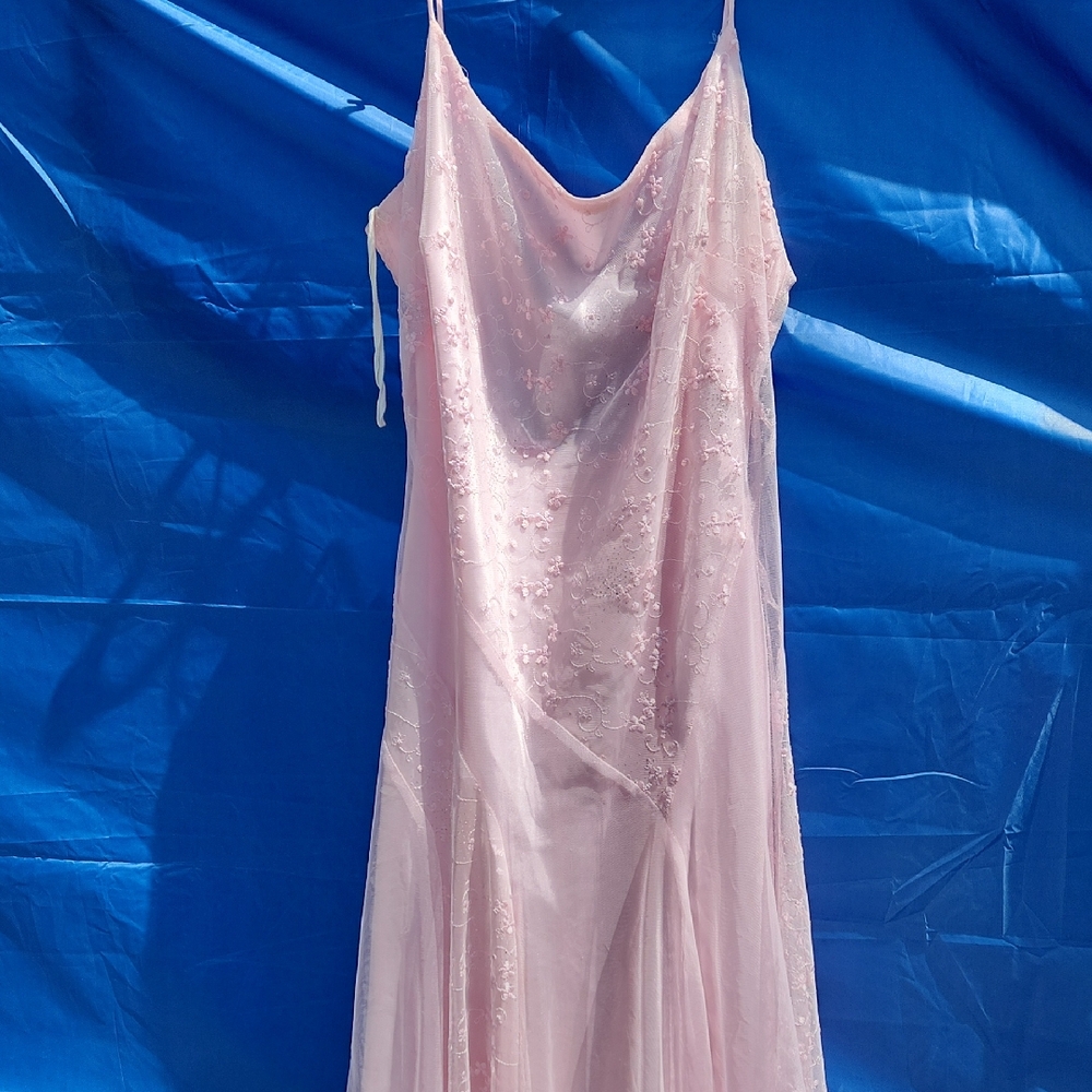 Elegant Pink Lace Cocktail Dress